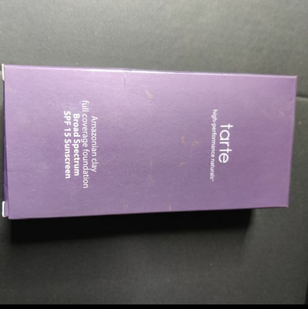 Tarte Amazonian clay foundation